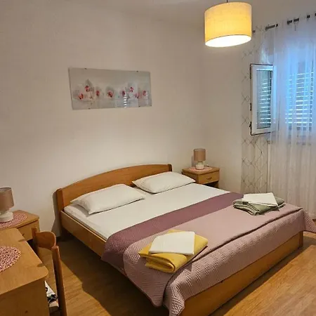 Apartment Fani Supetar